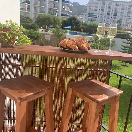 Tres Hermanos - Spacious Modern 2 Bedroom Apartment *
