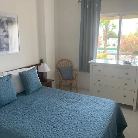 Apartment Tres Hermanos - Spacious Modern 2 Bedroom *