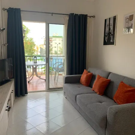 Apartment Tres Hermanos - Spacious Modern 2 Bedroom